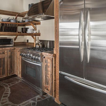 Hobbit House Villa Биг Скай Екстериор снимка
